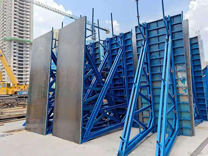 地铁侧墙模板10 - 给力钢模